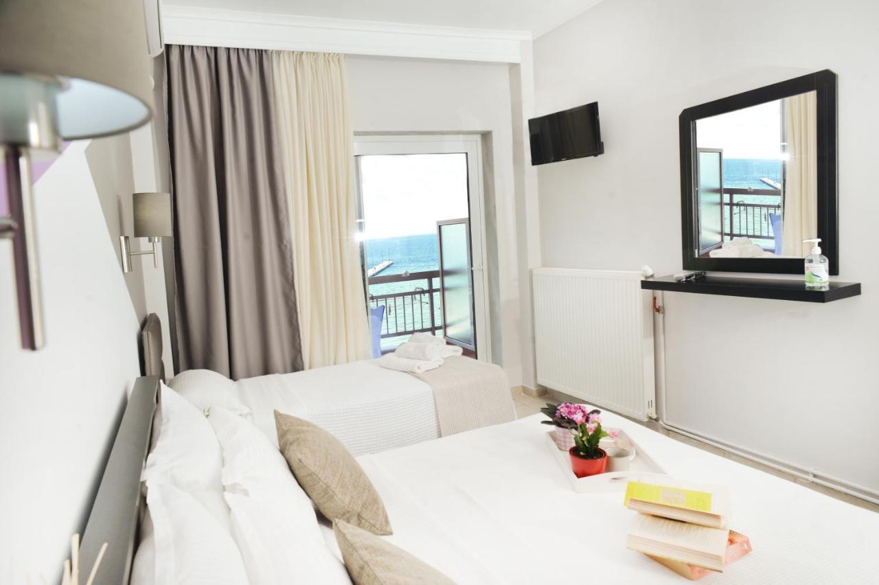 Vento Di Mare Apartment Peraía Екстериор снимка