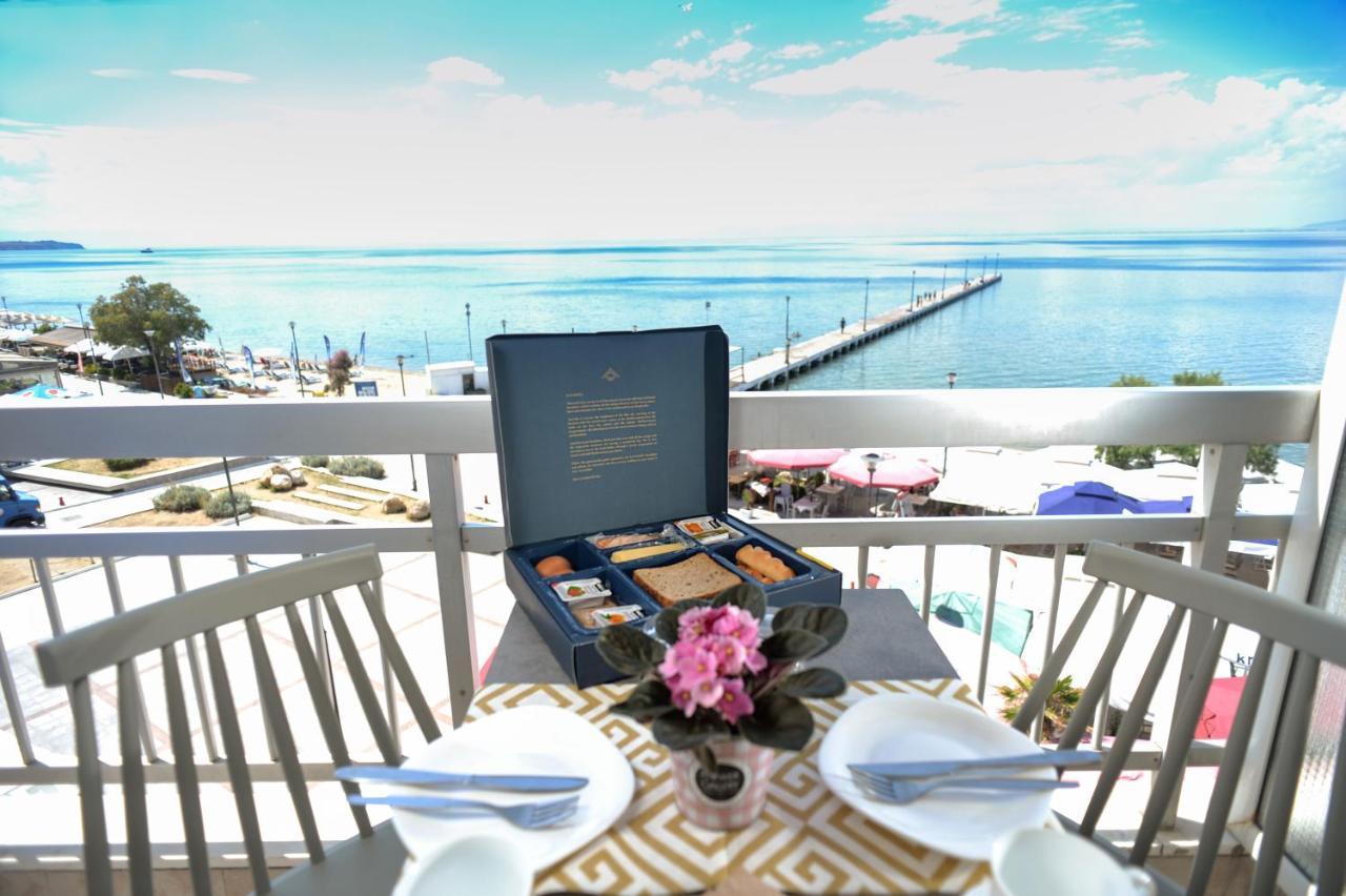 Vento Di Mare Apartment Peraía Екстериор снимка