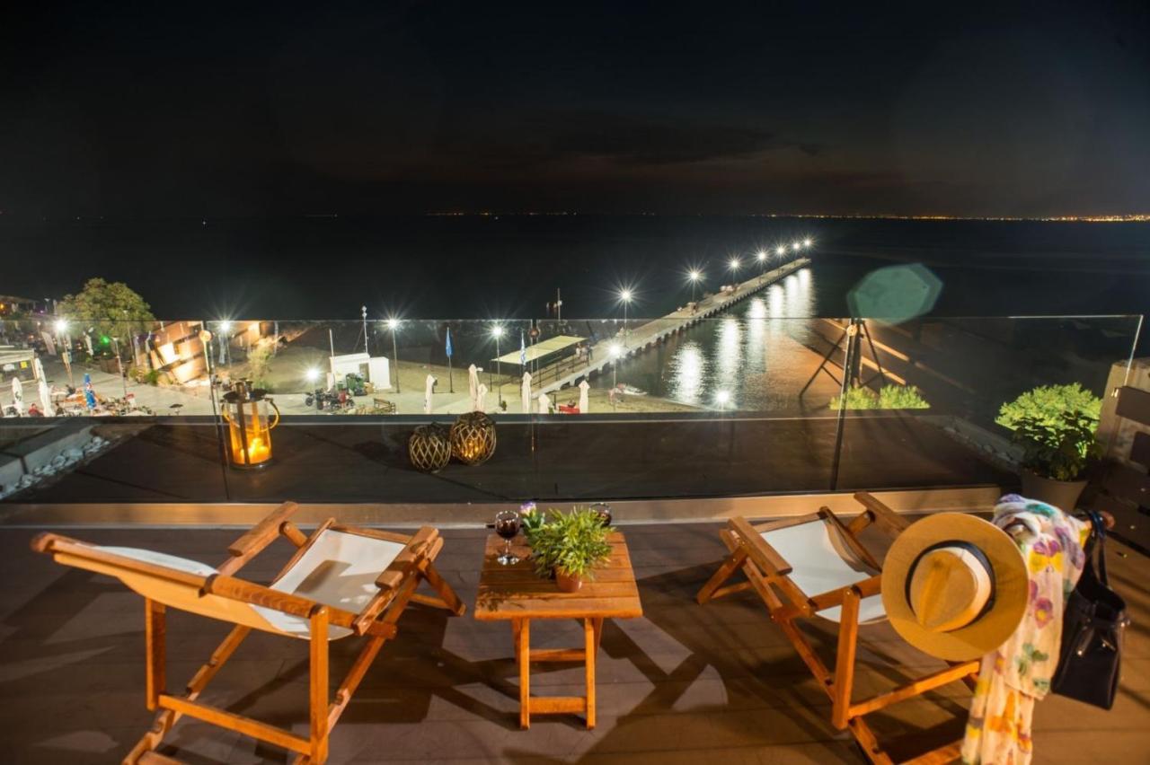 Vento Di Mare Apartment Peraía Екстериор снимка