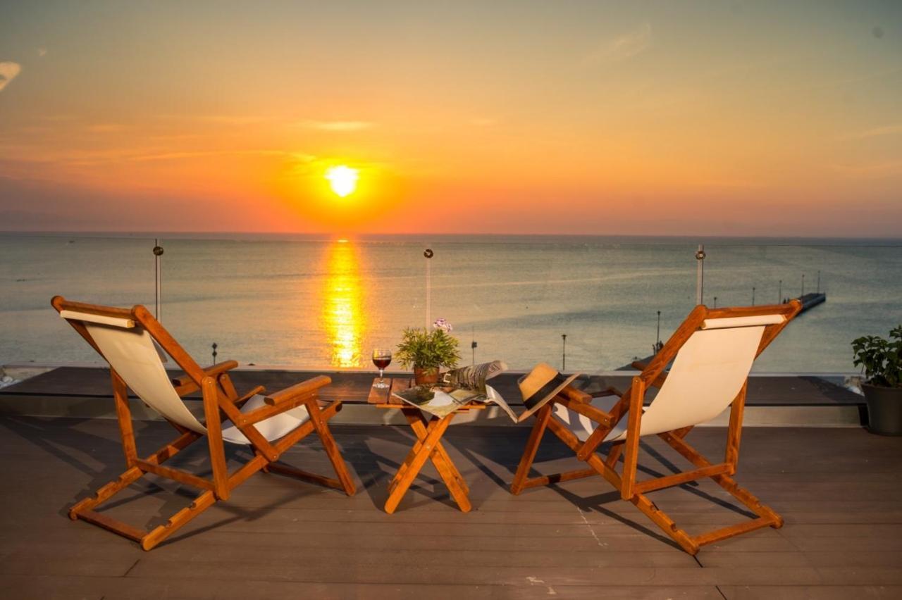 Vento Di Mare Apartment Peraía Екстериор снимка