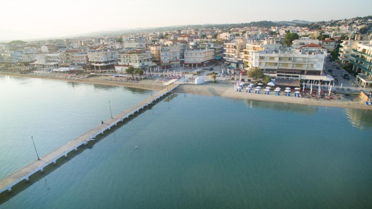 Vento Di Mare Apartment Peraía Екстериор снимка
