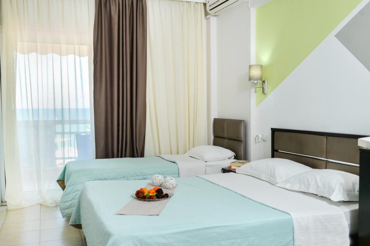 Vento Di Mare Apartment Peraía Екстериор снимка