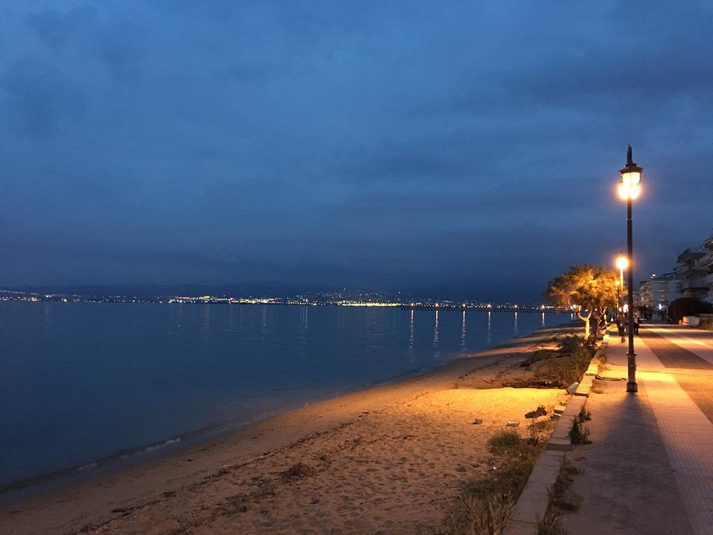 Vento Di Mare Apartment Peraía Екстериор снимка