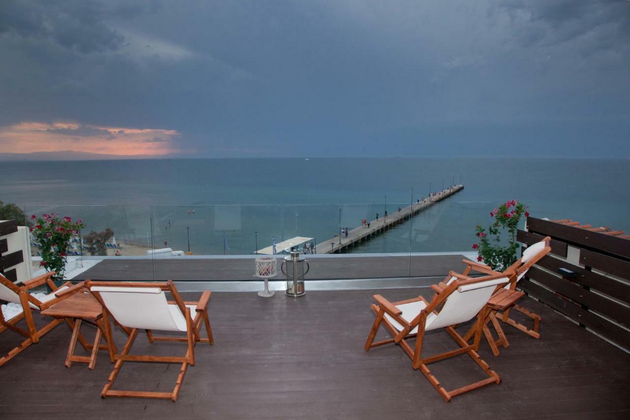 Vento Di Mare Apartment Peraía Екстериор снимка
