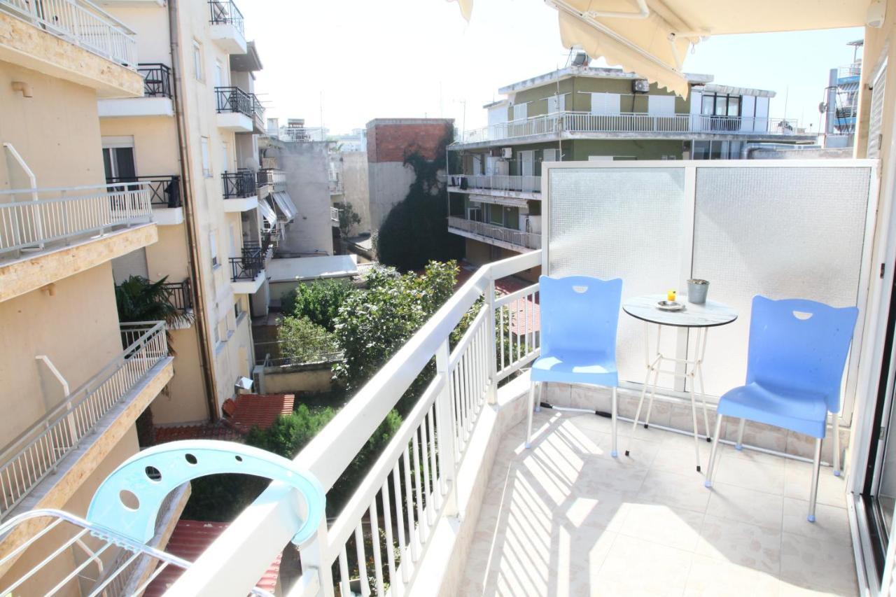 Vento Di Mare Apartment Peraía Екстериор снимка